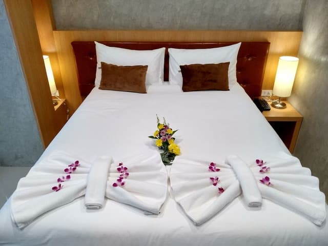 Standard Double Room, 1 Queen Bed, Mountain View