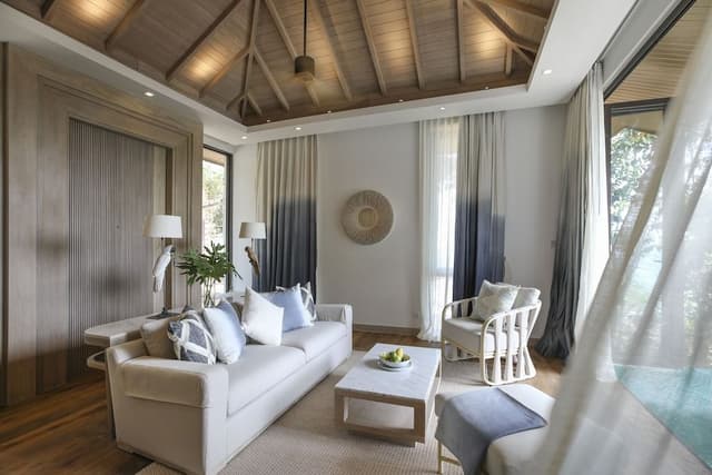 Tropical Pool Villa