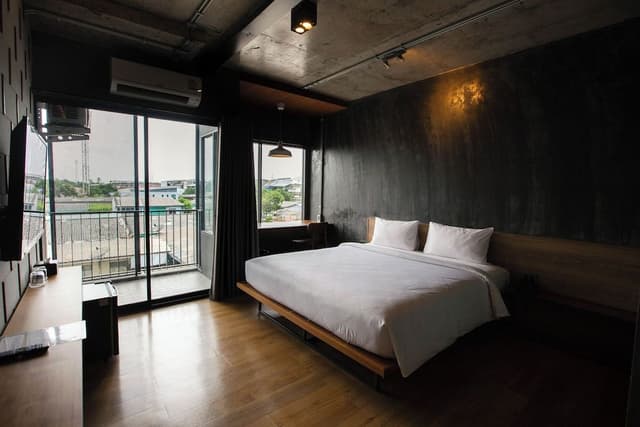 Loft King Bed