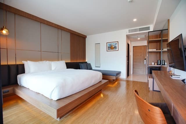 King Jacuzzi Suite