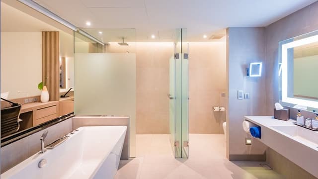 Grand Ocean Suite