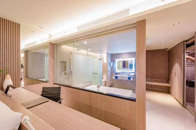 Grand Ocean Suite
