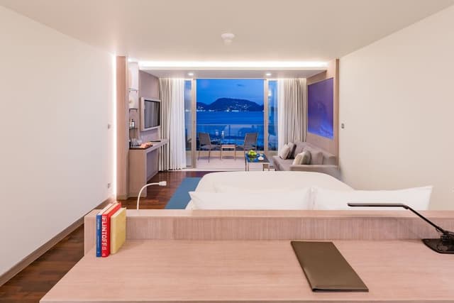 Grand Ocean Suite