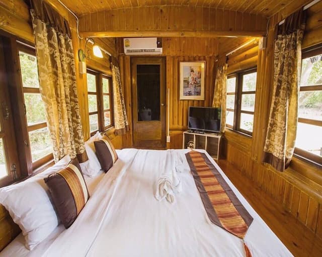 Deluxe Double Room with River View