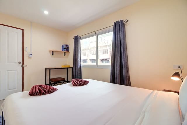 Standard Room with Window