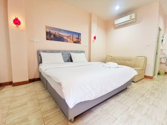 Standard King Room