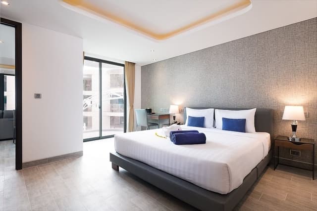Suite, 1 Bedroom, Pool View