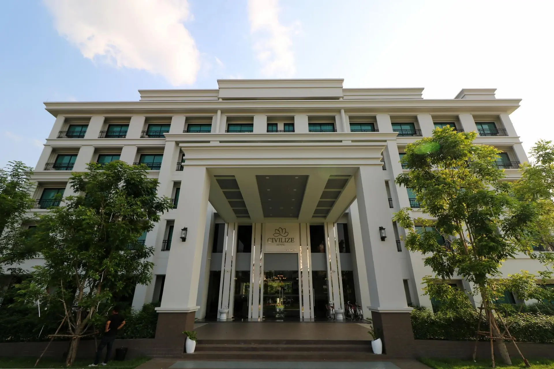 Civilize Hotel