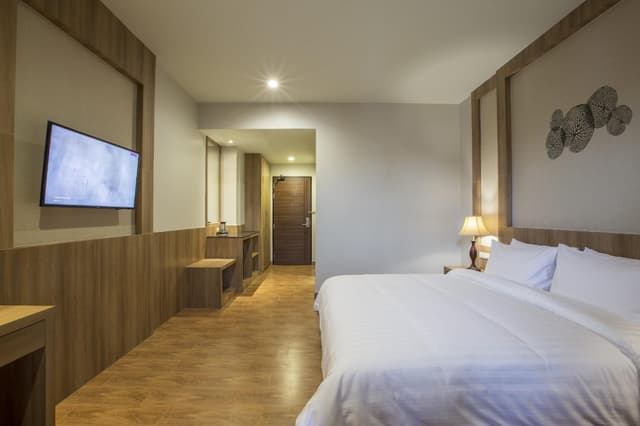 Superior King Room