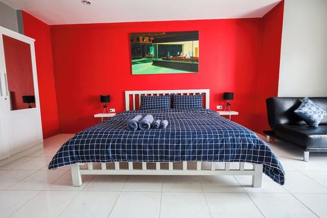 Deluxe Apartment