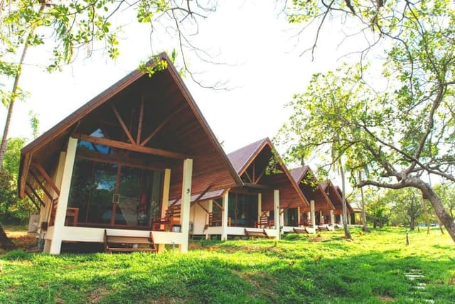 Deluxe Double Room with Air-Conditioned