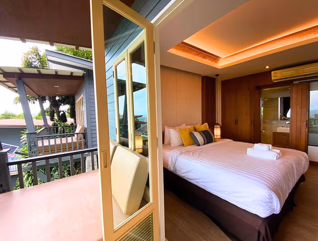 Tropical Room