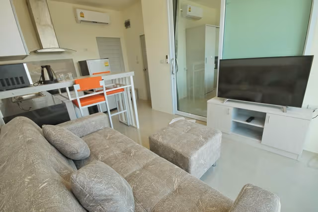 Junior Suite with Pool View