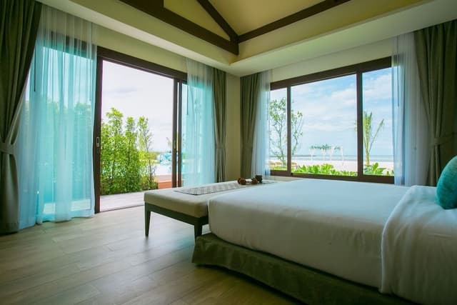 Pool Access Beach Front