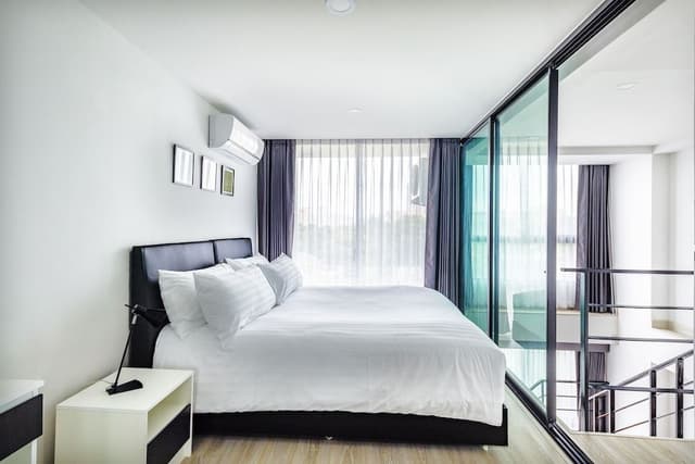 Duplex, 1 King Bed, Non Smoking, City View
