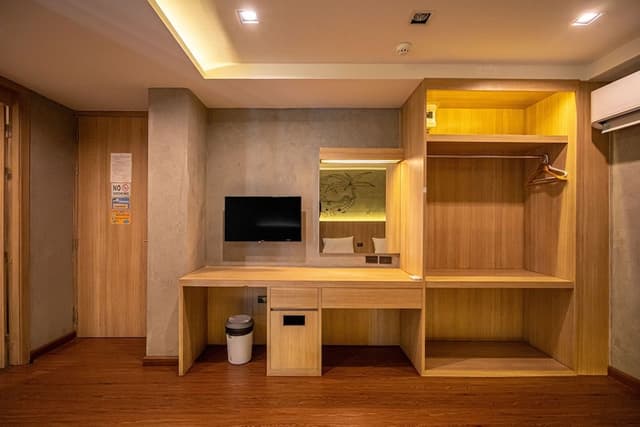Deluxe Family Room