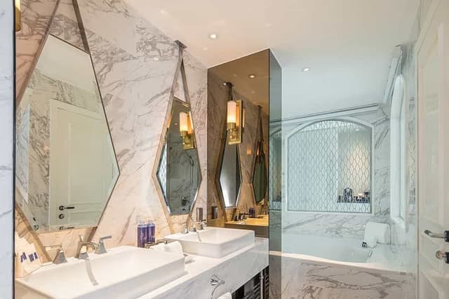 Sapphire Suite