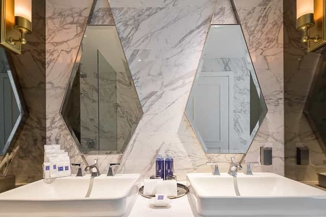 Sapphire Suite