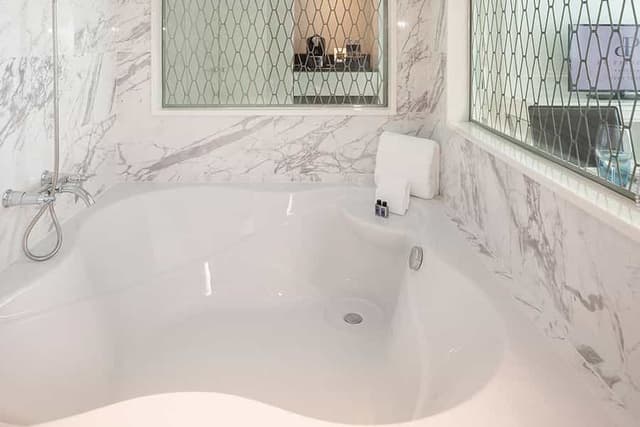 Sapphire Suite