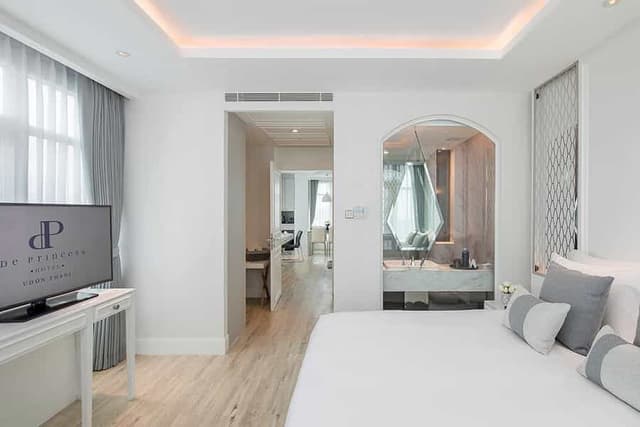 Executive Suite