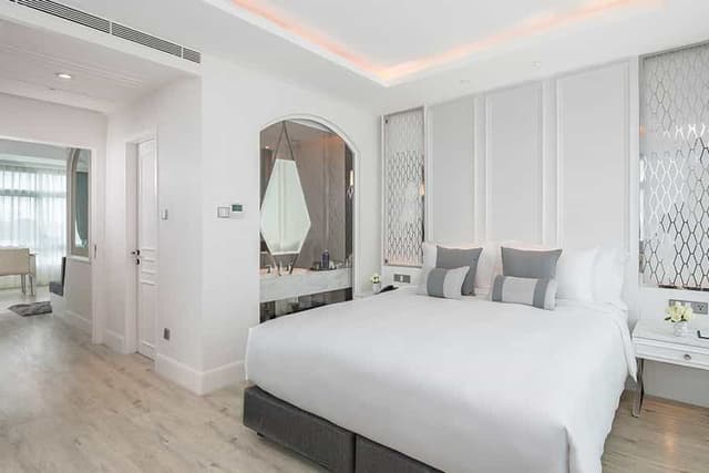 Executive Suite