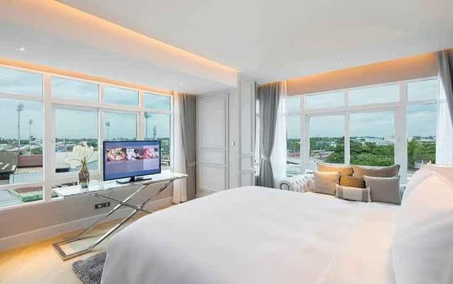 Prestige Suite