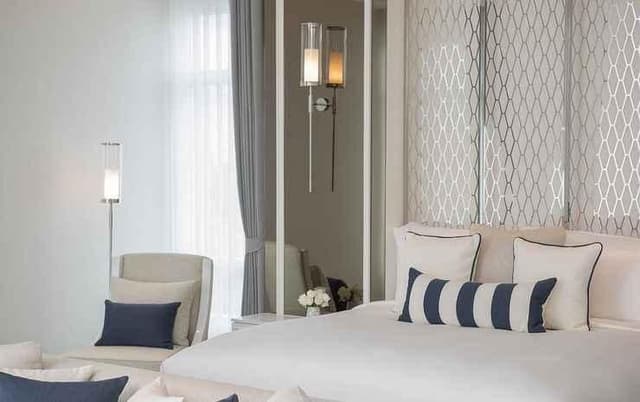 Sapphire Suite