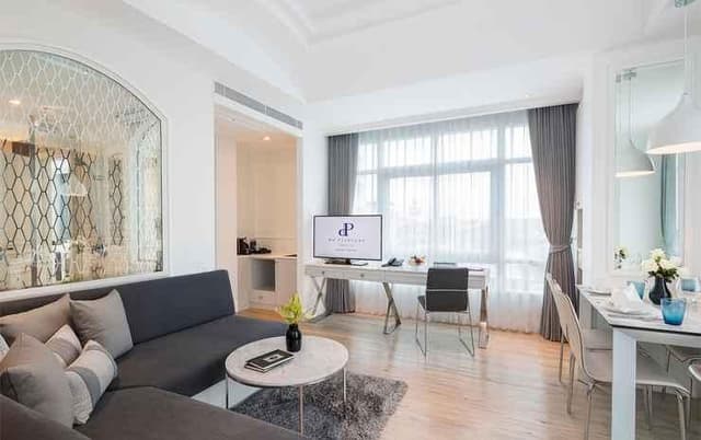 Executive Suite