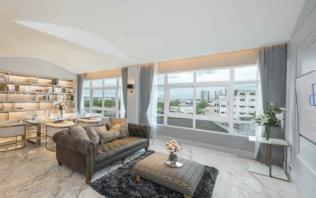 Prestige Suite