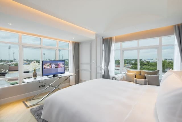 Prestige Suite