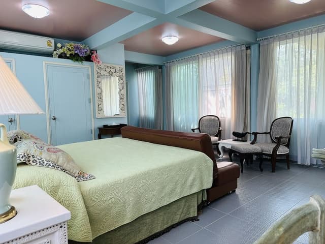 Heaven in the Garden (Lower Floor)