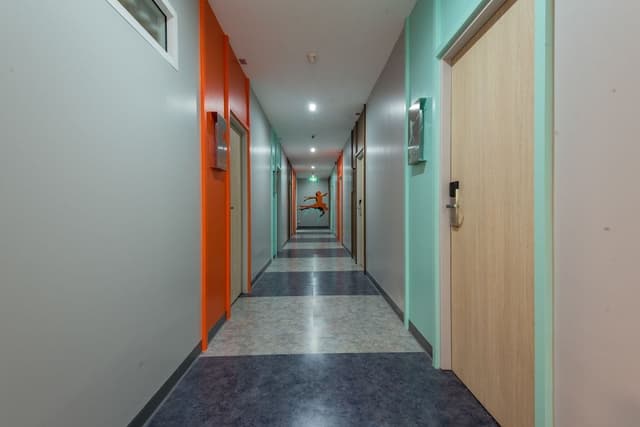 Shared Dormitory, Women only