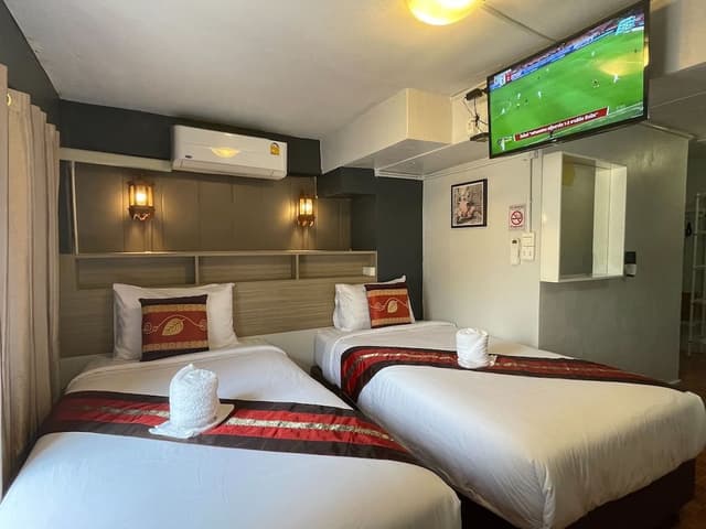 Deluxe Twin Room