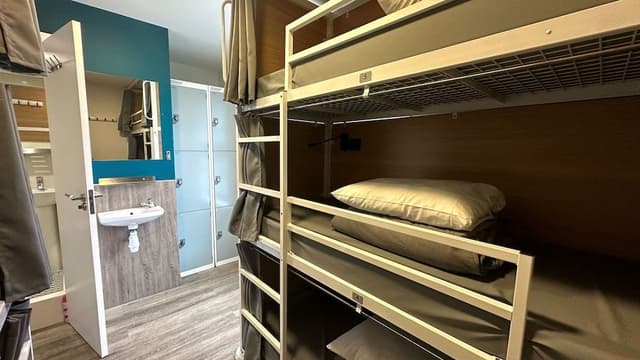 1 bed 6 Bed Shared Dormitory, Ensuite
