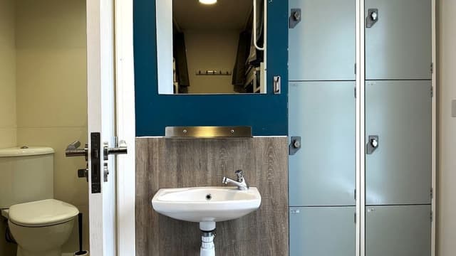 1 bed 6 Bed Shared Dormitory, Ensuite