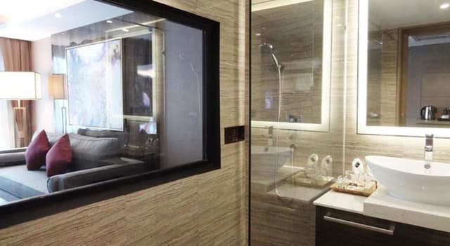 Jacuzzi Suite