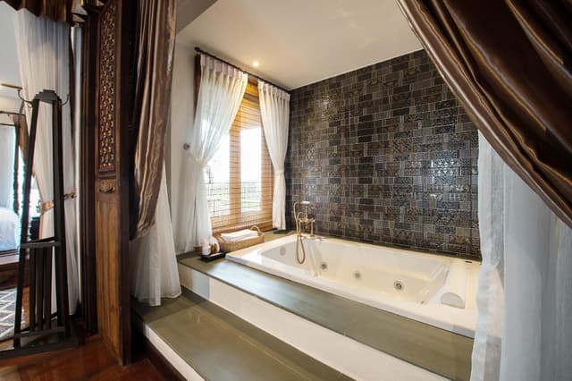 Royal Suite-King Bed