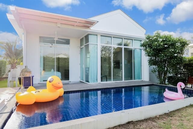 Villa 3 BR Private Pool