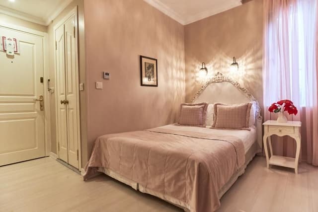 Deluxe Single Room