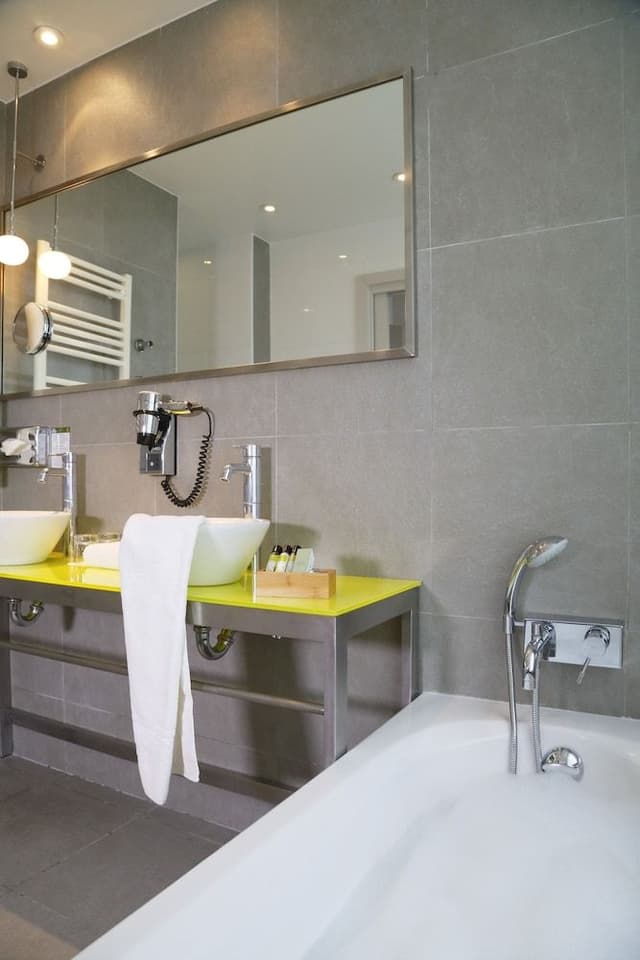 Junior Suite, 1 King Bed, Balcony, Sea View