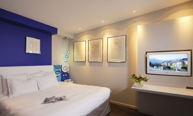 Junior Suite, 1 King Bed, Balcony, Sea View