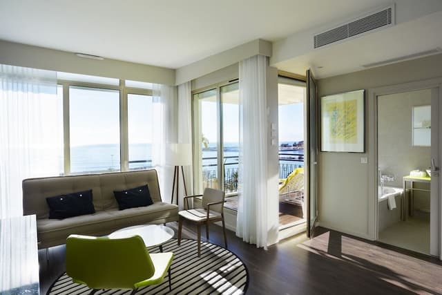 Junior Suite, 1 King Bed, Balcony, Sea View