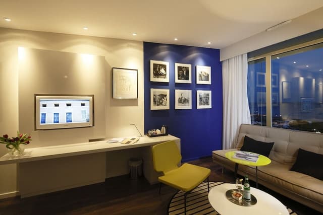 Junior Suite, 1 King Bed, Balcony, Sea View
