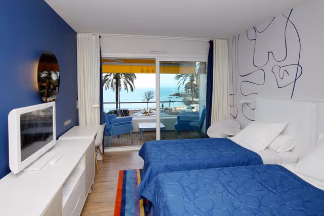 Deluxe Room, 2 Twin Beds, Balcony, Sea View