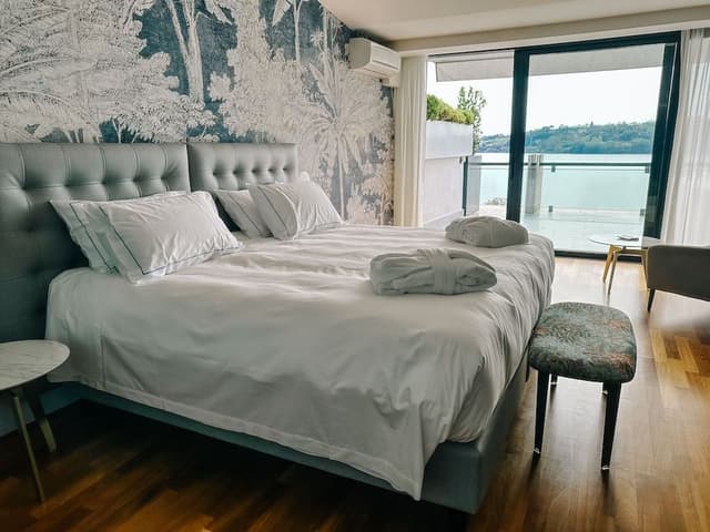 Panoramic Suite, Balcony, Lake View