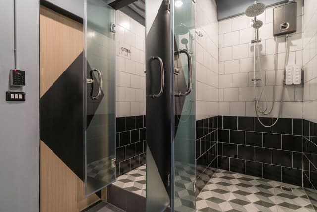 20-Bed Mixed Dormitory