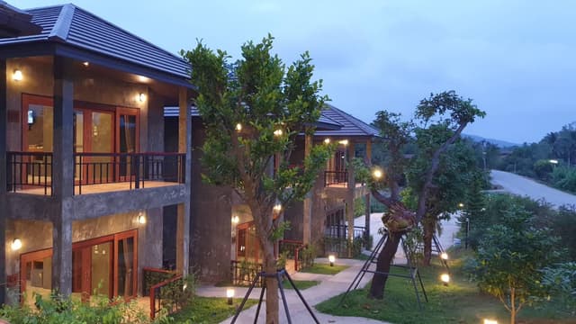 Supreme Deluxe Mountain and River View Twin Room