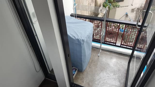 Standard Townhome, Non Smoking, Shared Bathroom