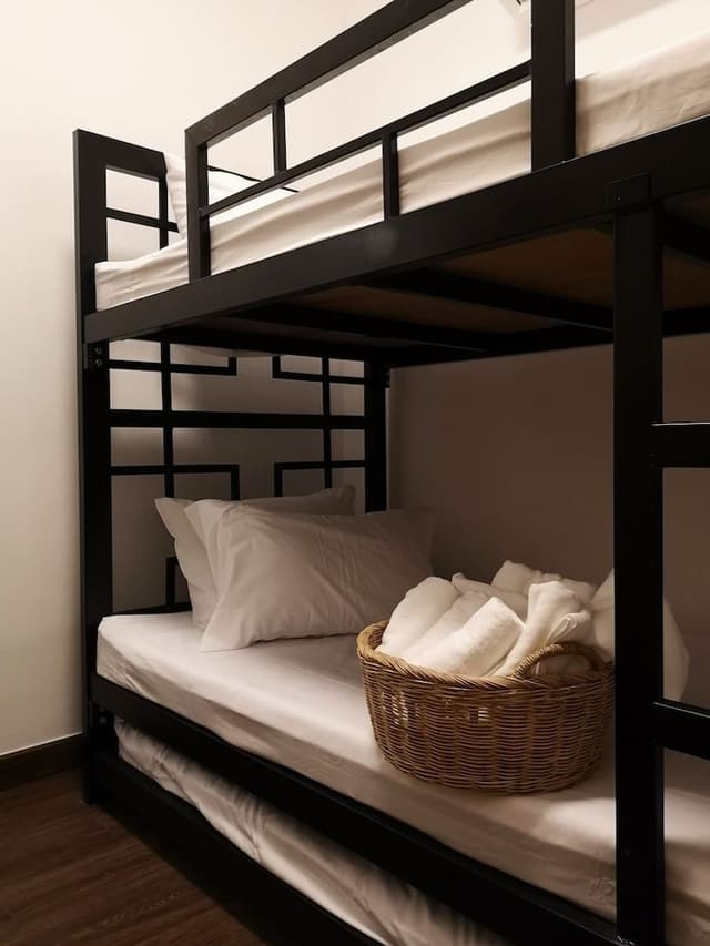 Standard Townhome, Non Smoking, Shared Bathroom