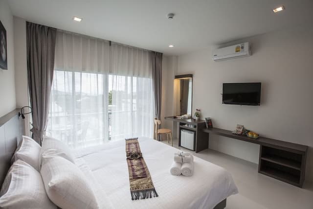 Standard King Size Bed